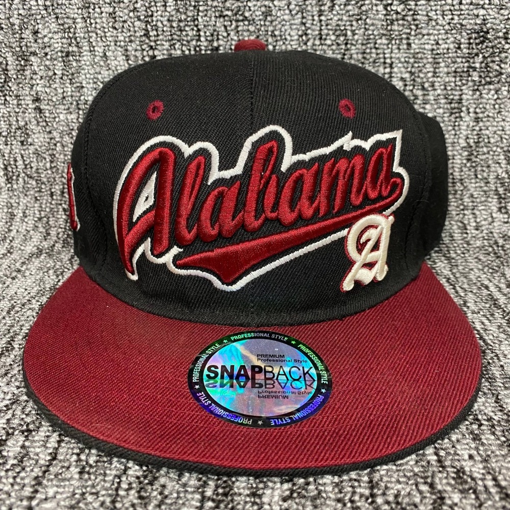 VTG Alabama Crimson Tide Style Snapback Hat City Skyline Under Brim Black Red